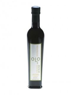L'olio extravergine di oliva dell'azienda Menichetti