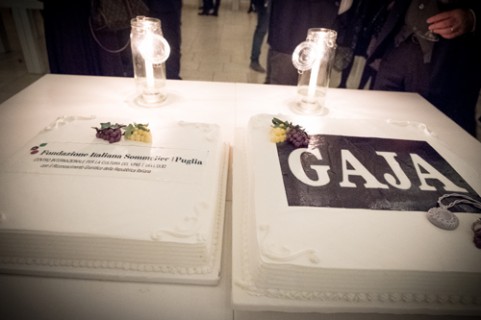 La torta per i festeggiamenti di Angelo Gaja a Borgo Egnazia