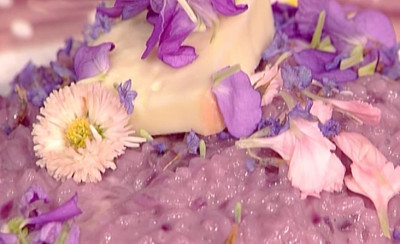 Risotto magico al cavolo viola, taleggio e limone Risotto magico al cavolo viola, taleggio e limone