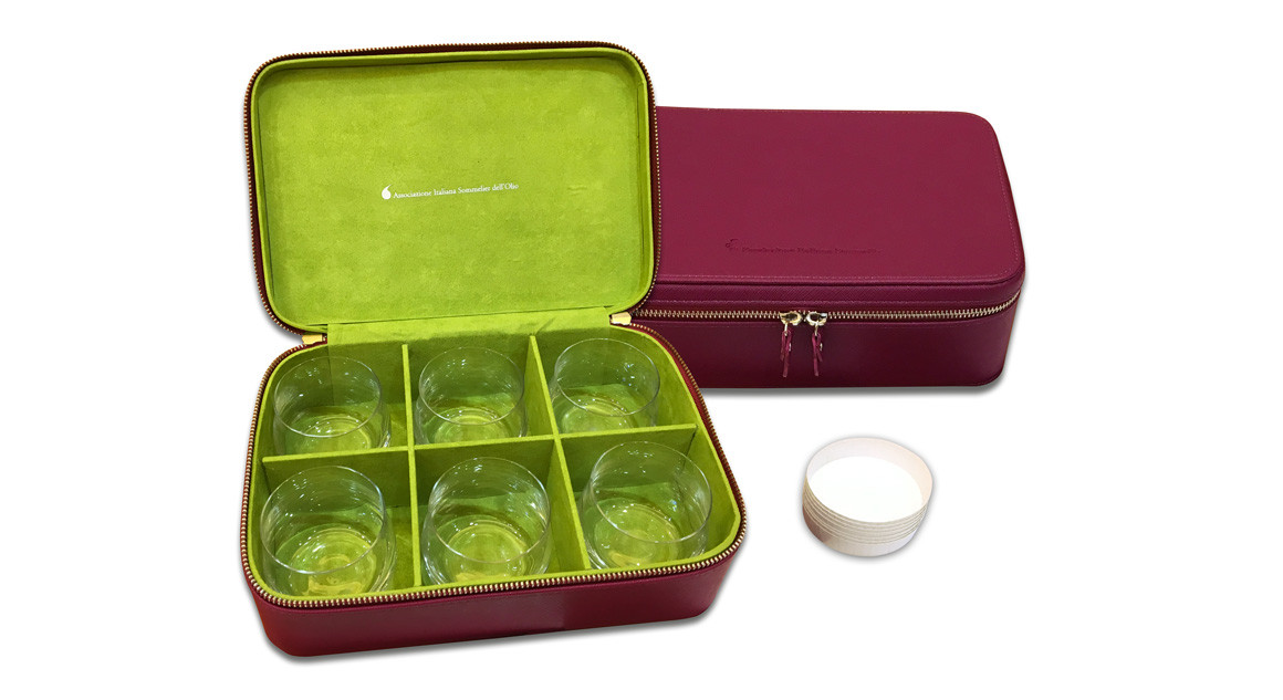 La valigia del Sommelier dell'Olio La valigia del Sommelier dell'Olio