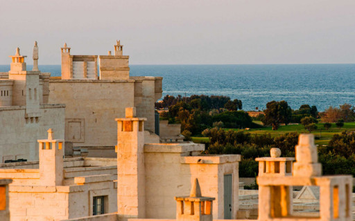 Cercasi Sommelier in Puglia / Borgo Egnazia Cercasi Sommelier in Puglia / Borgo Egnazia