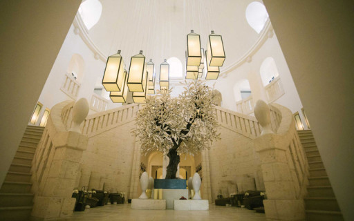 Cercasi Sommelier in Puglia / Borgo Egnazia Cercasi Sommelier in Puglia / Borgo Egnazia
