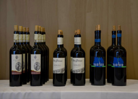 Miglior Vino Bianco - i candidati all'Oscar del Vino 2018 Miglior Vino Bianco - i candidati all'Oscar del Vino 2018