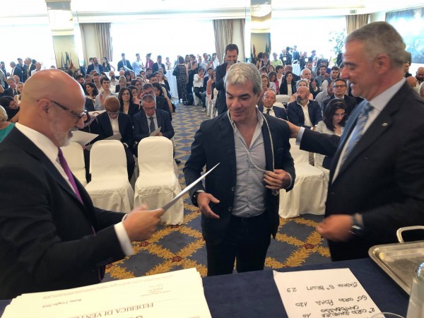 Alcune immagini dell'ultima consegna dei Diplomi di Fondazione Italiana Sommelier a Roma Alcune immagini dell'ultima consegna dei Diplomi di Fondazione Italiana Sommelier a Roma
