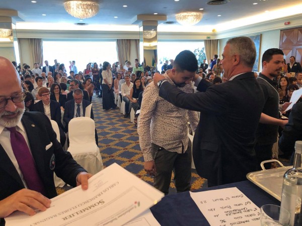 Alcune immagini dell'ultima consegna dei Diplomi di Fondazione Italiana Sommelier a Roma Alcune immagini dell'ultima consegna dei Diplomi di Fondazione Italiana Sommelier a Roma
