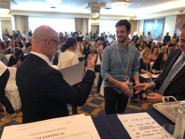 Alcune immagini dell'ultima consegna dei Diplomi di Fondazione Italiana Sommelier a Roma Alcune immagini dell'ultima consegna dei Diplomi di Fondazione Italiana Sommelier a Roma