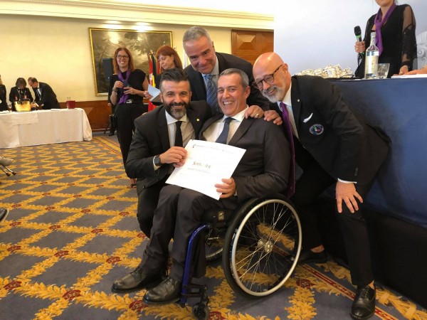 Alcune immagini dell'ultima consegna dei Diplomi di Fondazione Italiana Sommelier a Roma Alcune immagini dell'ultima consegna dei Diplomi di Fondazione Italiana Sommelier a Roma