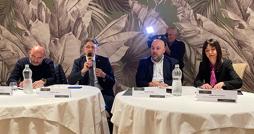 La Festa delle 5 Gocce di Bibenda 2023 in Calabria La Festa delle 5 Gocce di Bibenda 2023 in Calabria