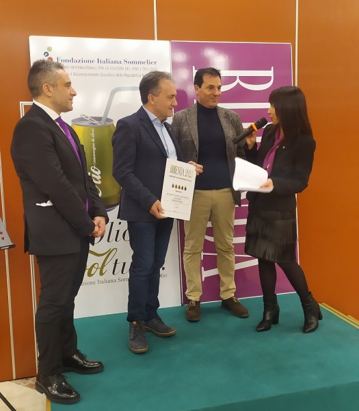 La Festa delle 5 Gocce di Bibenda 2023 in Calabria La Festa delle 5 Gocce di Bibenda 2023 in Calabria