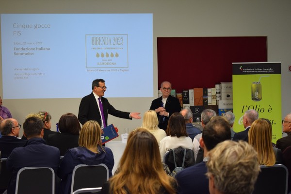 La Festa delle 5 Gocce di Bibenda 2023 in Sardegna La Festa delle 5 Gocce di Bibenda 2023 in Sardegna