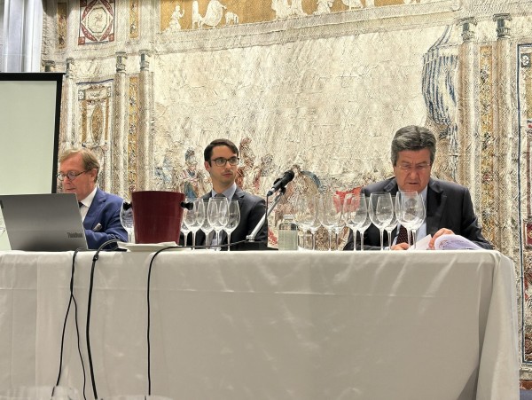 Andrea Sartori proprietario di Casa Sartori 1898, Luca Bonetti enologo residente e Franco Bernabei enologo dal 2000 Andrea Sartori proprietario di Casa Sartori 1898, Luca Bonetti enologo residente e Franco Bernabei enologo dal 2000