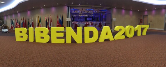L'ingresso del salone della presentazione della Guida BIBENDA 2017