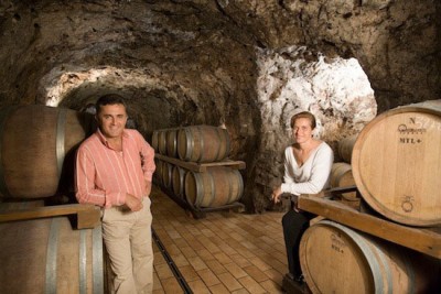 Andrea ferraioli e Marisa Cuomo nella cantina aziendale