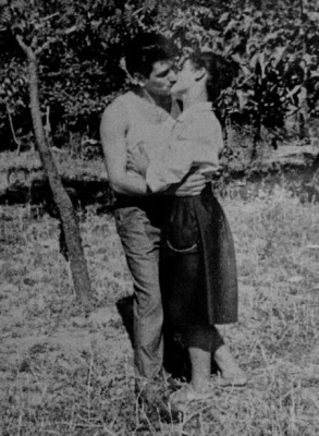 Esterina Centrella e Michele Izzo. Torrioni Estate 1962 Esterina Centrella e Michele Izzo. Torrioni Estate 1962
