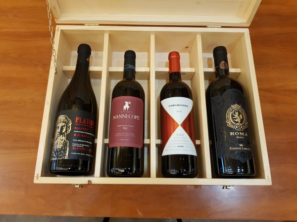 Le eccellenze del nostro Paese regalo di Stato / La cassetta di vino Le eccellenze del nostro Paese regalo di Stato / La cassetta di vino