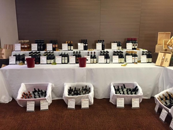 La Cantina con tutti i 5 Grappoli della Guida Bibenda La Cantina con tutti i 5 Grappoli della Guida Bibenda