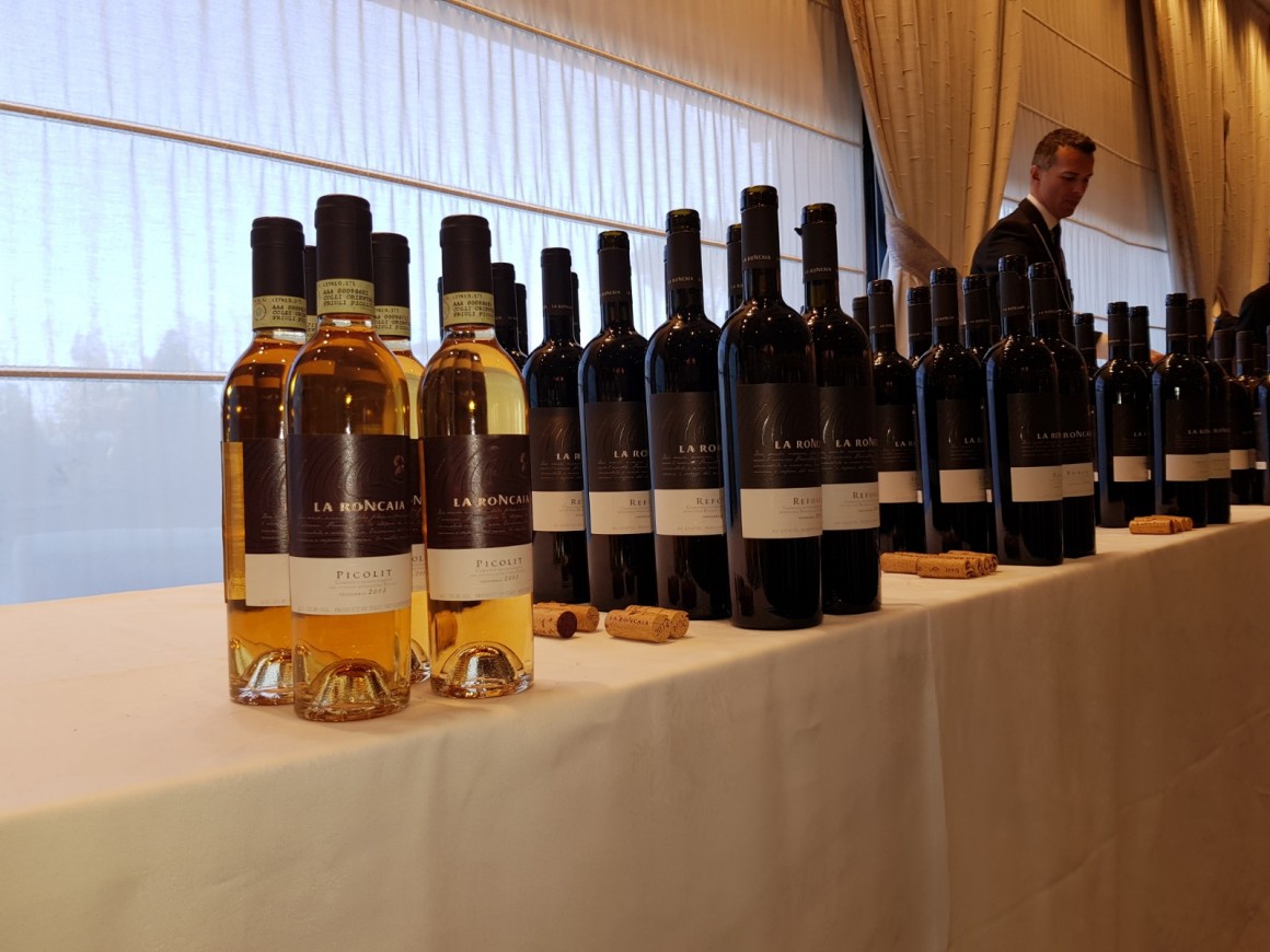 La Roncaia in degustazione con Fondazione Italiana Sommelier La Roncaia in degustazione con Fondazione Italiana Sommelier