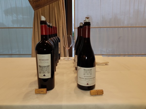 Le diverse espressioni del Sangiovese con Lorenzo Landi e Fondazione Italiana Sommelier Le diverse espressioni del Sangiovese con Lorenzo Landi e Fondazione Italiana Sommelier