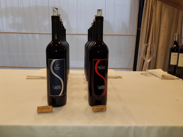 Le diverse espressioni del Sangiovese con Lorenzo Landi e Fondazione Italiana Sommelier Le diverse espressioni del Sangiovese con Lorenzo Landi e Fondazione Italiana Sommelier