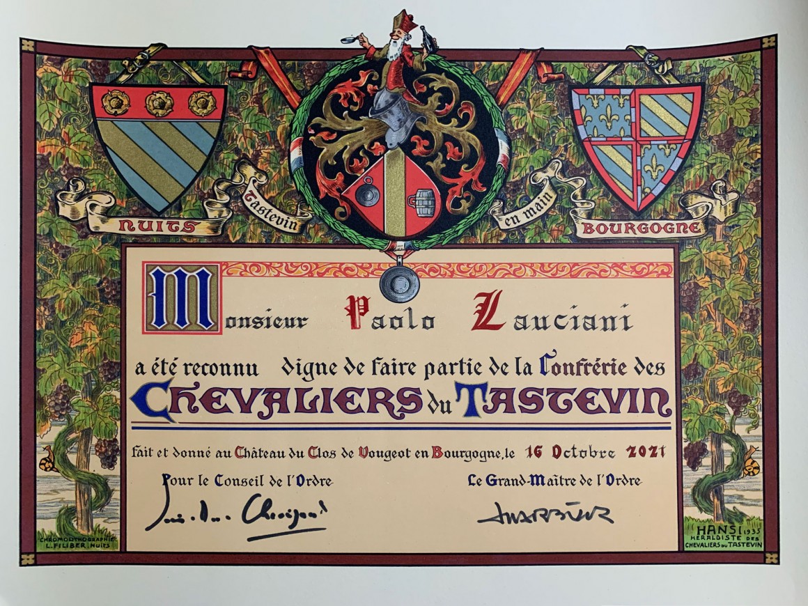 Paolo Lauciani Chevalier della Confrérie des Chevaliers du Tastevin Paolo Lauciani Chevalier della Confrérie des Chevaliers du Tastevin