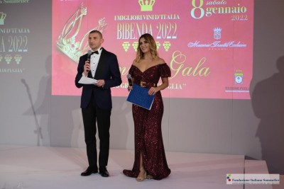 Fondazione Italiana Sommelier - Giuseppe Cupertino e Barbara Politi Fondazione Italiana Sommelier - Giuseppe Cupertino e Barbara Politi