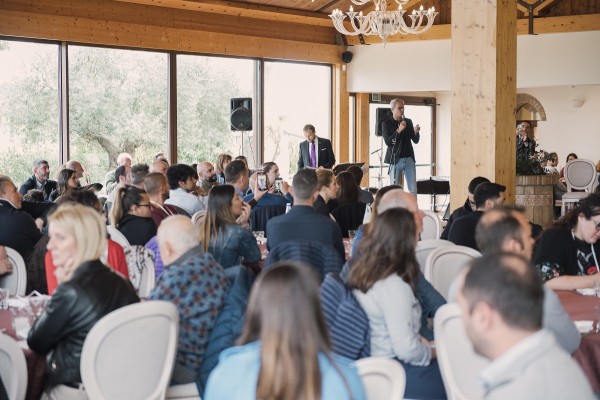 La Festa delle 5 Gocce della Guida Bibenda 2023 nelle Marche per gli Oli Evo delle Marche, Umbria ed Emilia Romagna