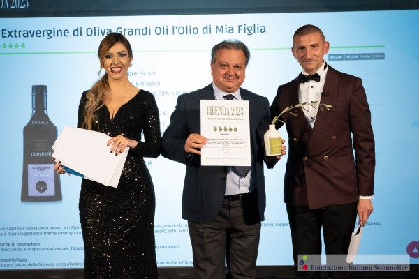 La Festa delle 5 Gocce di Bibenda 2023 in Puglia