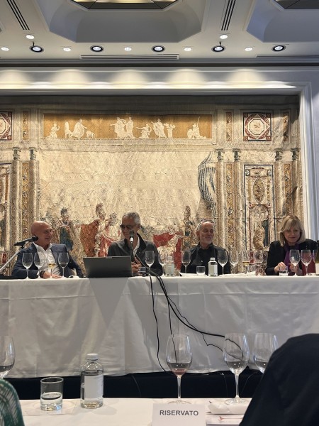 Luca D'Attoma, Andrea e Alberto Bocelli, Daniela Scrobogna di Fondazione Italiana Sommelier Luca D'Attoma, Andrea e Alberto Bocelli, Daniela Scrobogna di Fondazione Italiana Sommelier