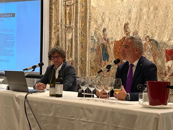 Tommaso Maggio, enologo aziendale, e Paolo Lauciani, docente di Fondazione Italiana Sommelier
