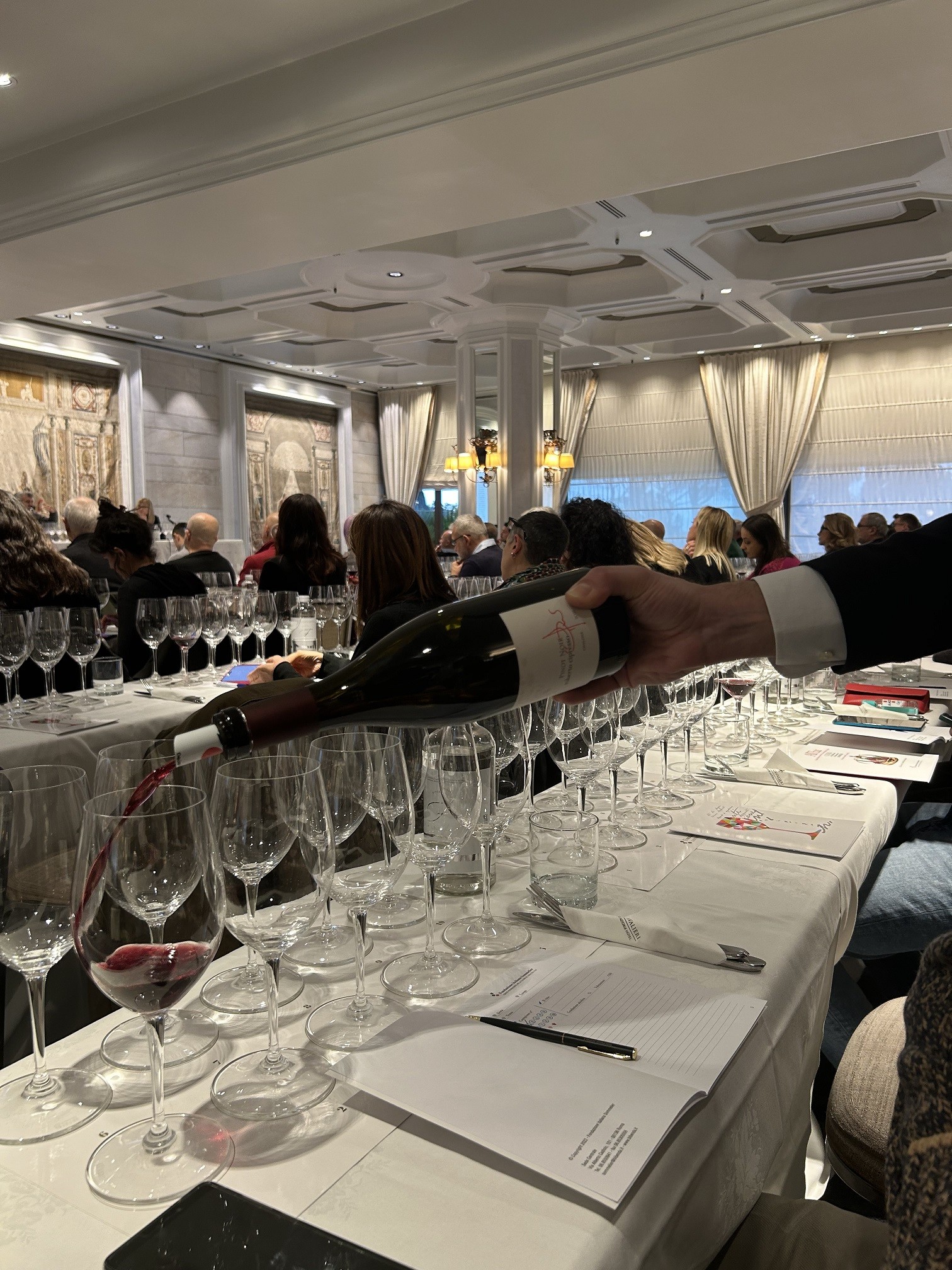 Le postazioni di degustazione durante il servizio Le postazioni di degustazione durante il servizio