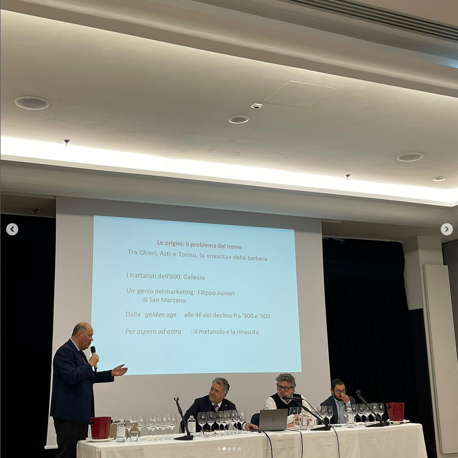 Stefano Chiarlo, Presidente Associazione Produttori del Nizza, Massimo Billetto Docente della Fondazione Italiana Sommelier, Gianni Bertolino e Daniele Chiappone