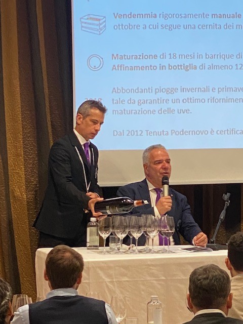 Paolo Lauciani, docente di Fondazione Italiana Sommelier Paolo Lauciani, docente di Fondazione Italiana Sommelier