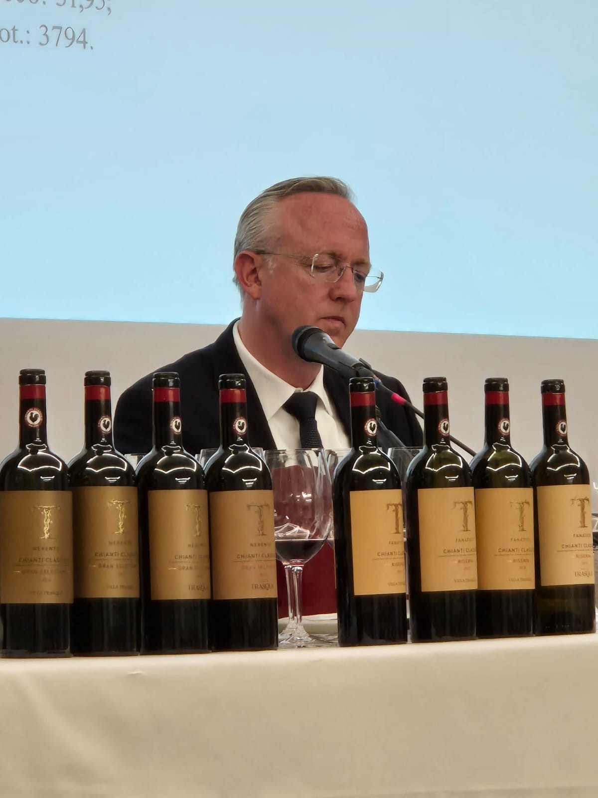 Tutte le etichette in degustazione in docenza Tutte le etichette in degustazione in docenza