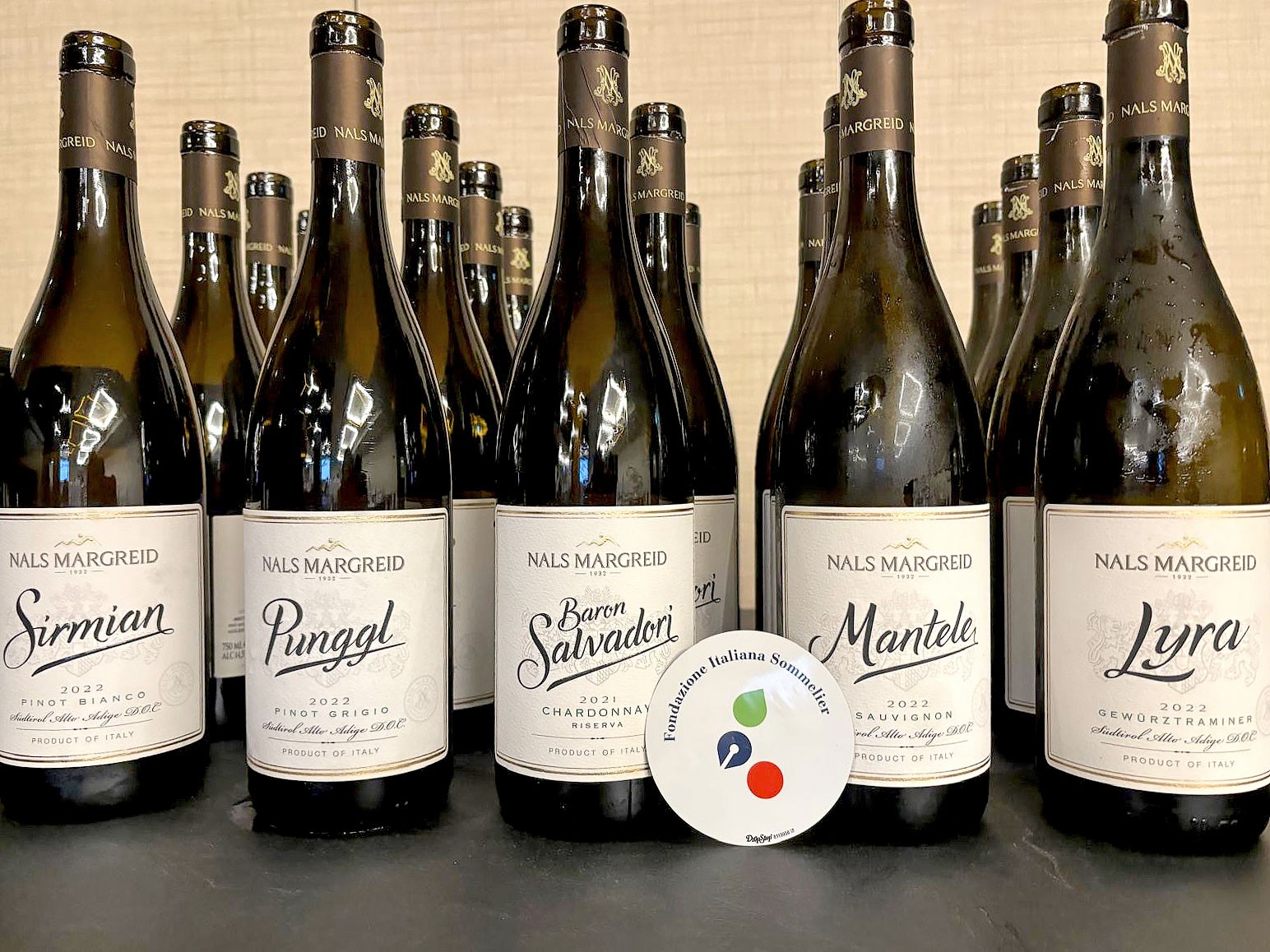 Dall'Alto Adige Nals Margreid Dall'Alto Adige Nals Margreid