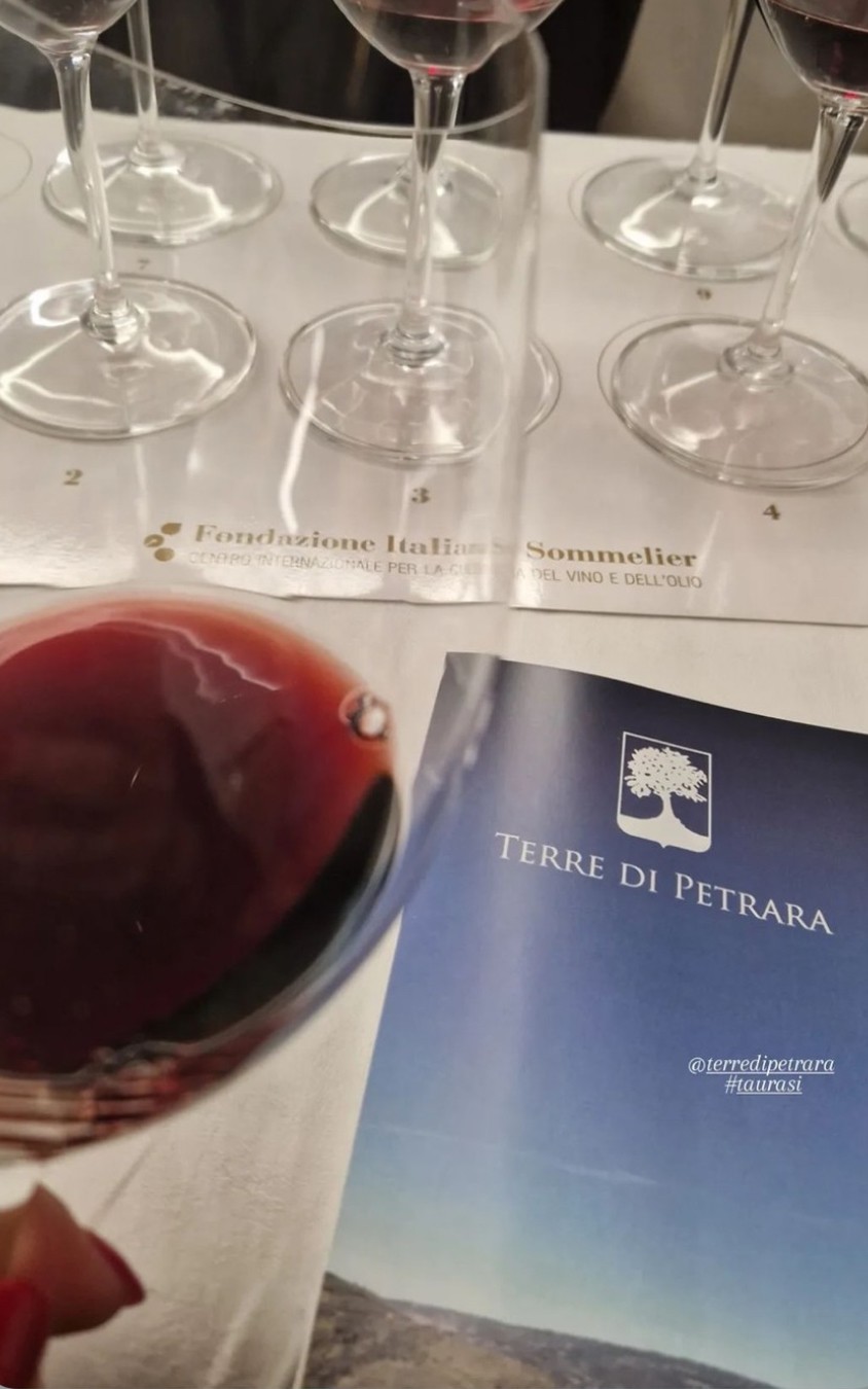 Dalla Campania Terre di Petrara Dalla Campania Terre di Petrara