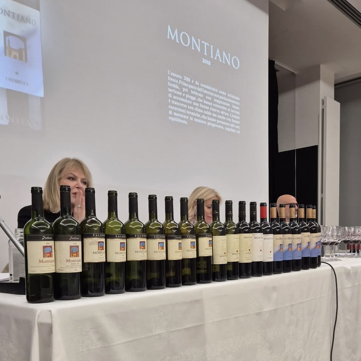 La verticale di 20 annate di Montiano organizzata in Fondazione Italiana Sommelier La verticale di 20 annate di Montiano organizzata in Fondazione Italiana Sommelier