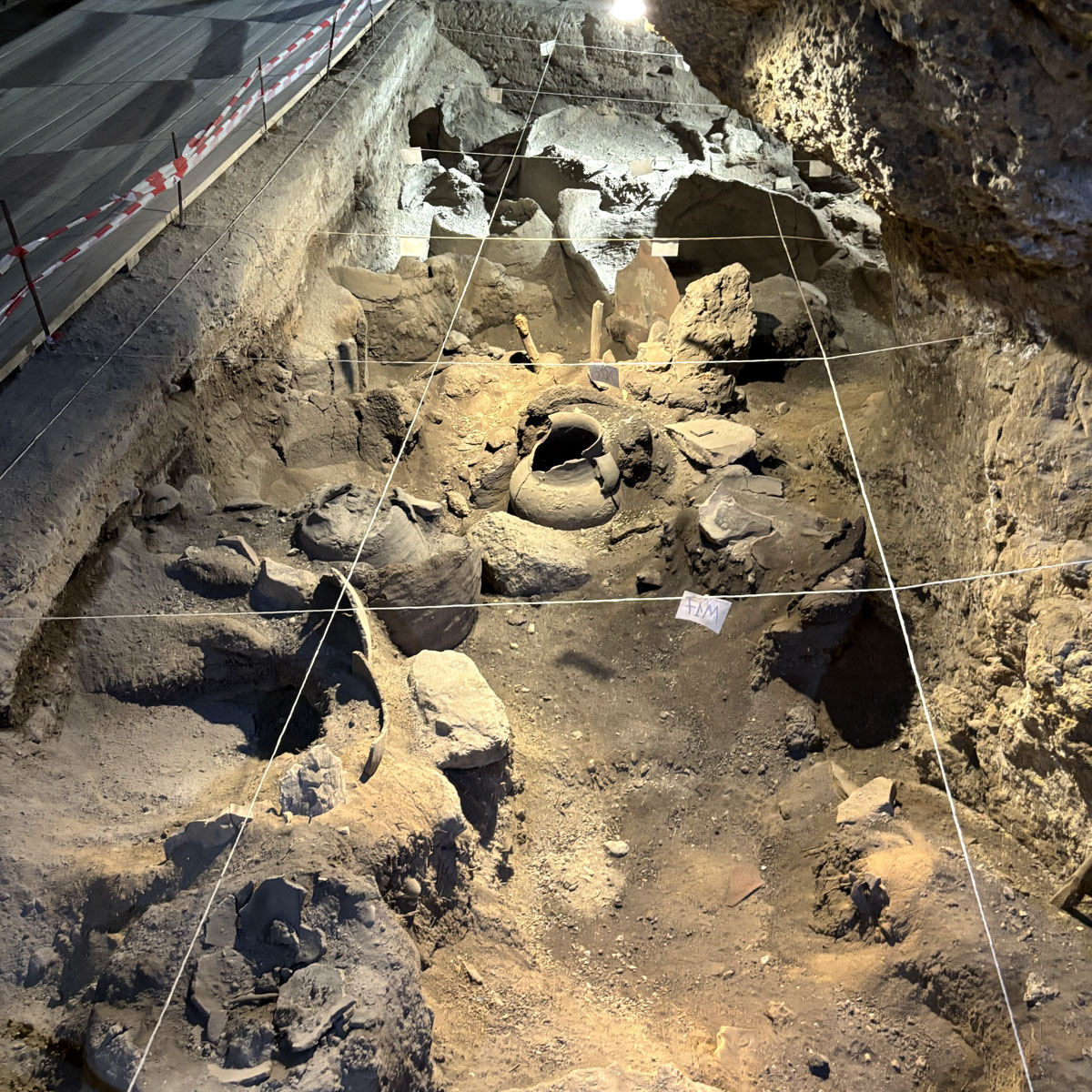 Areni Cave, le anfore più antiche mai ritrovate, 6200 anni