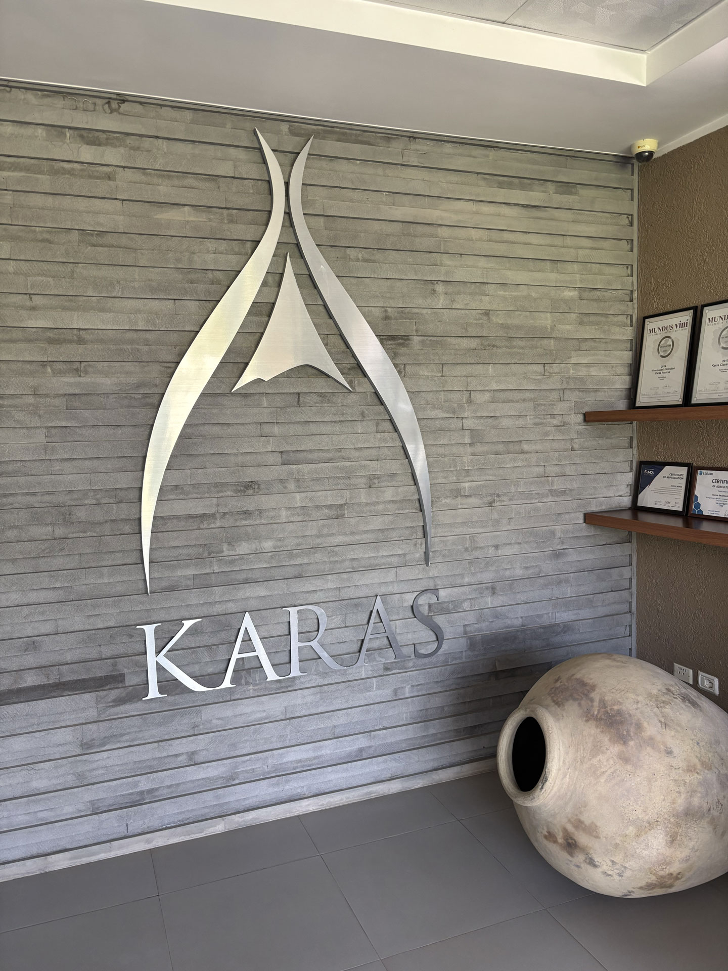 Karas